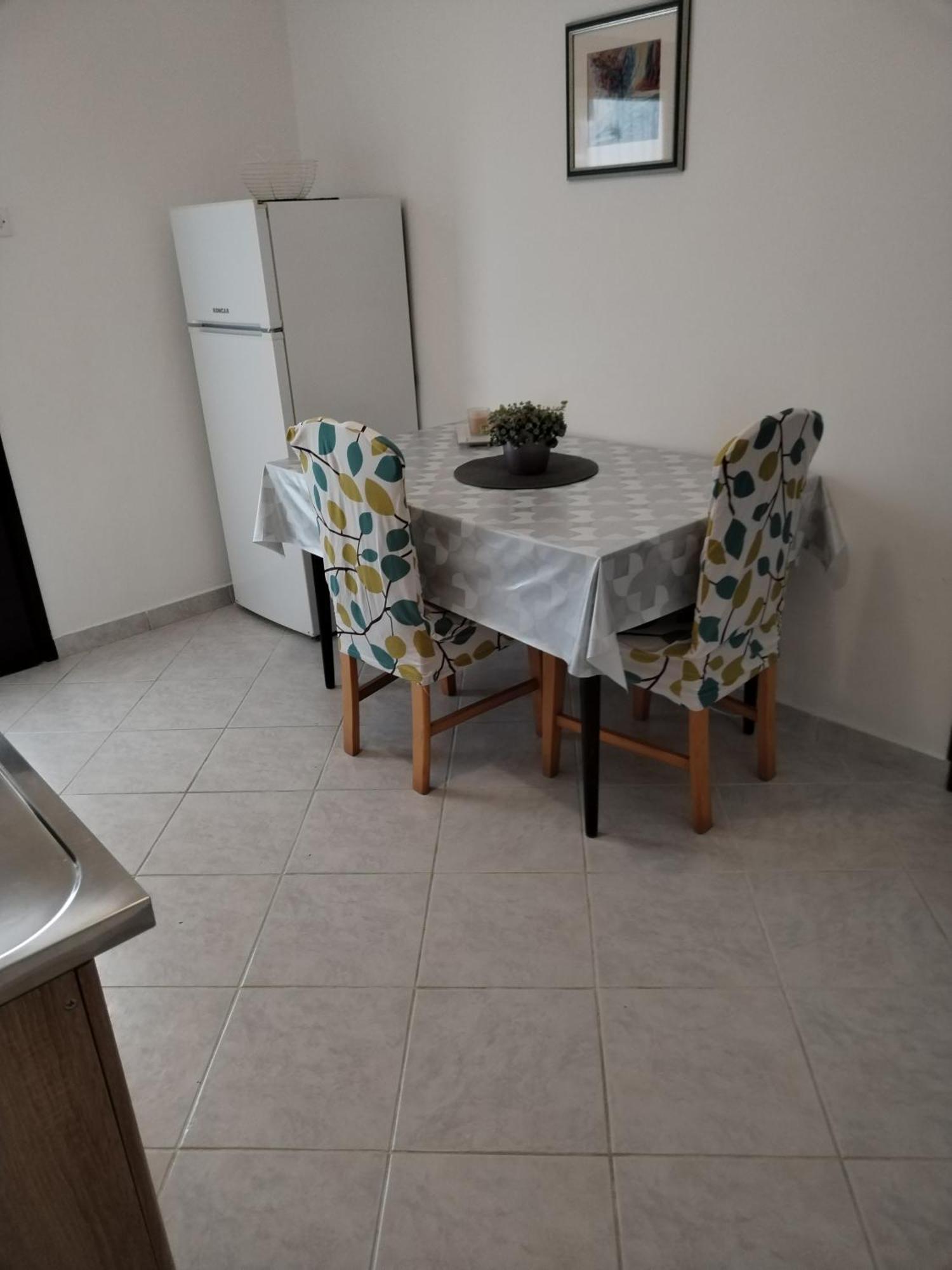 Apartments Erika Pula Extérieur photo