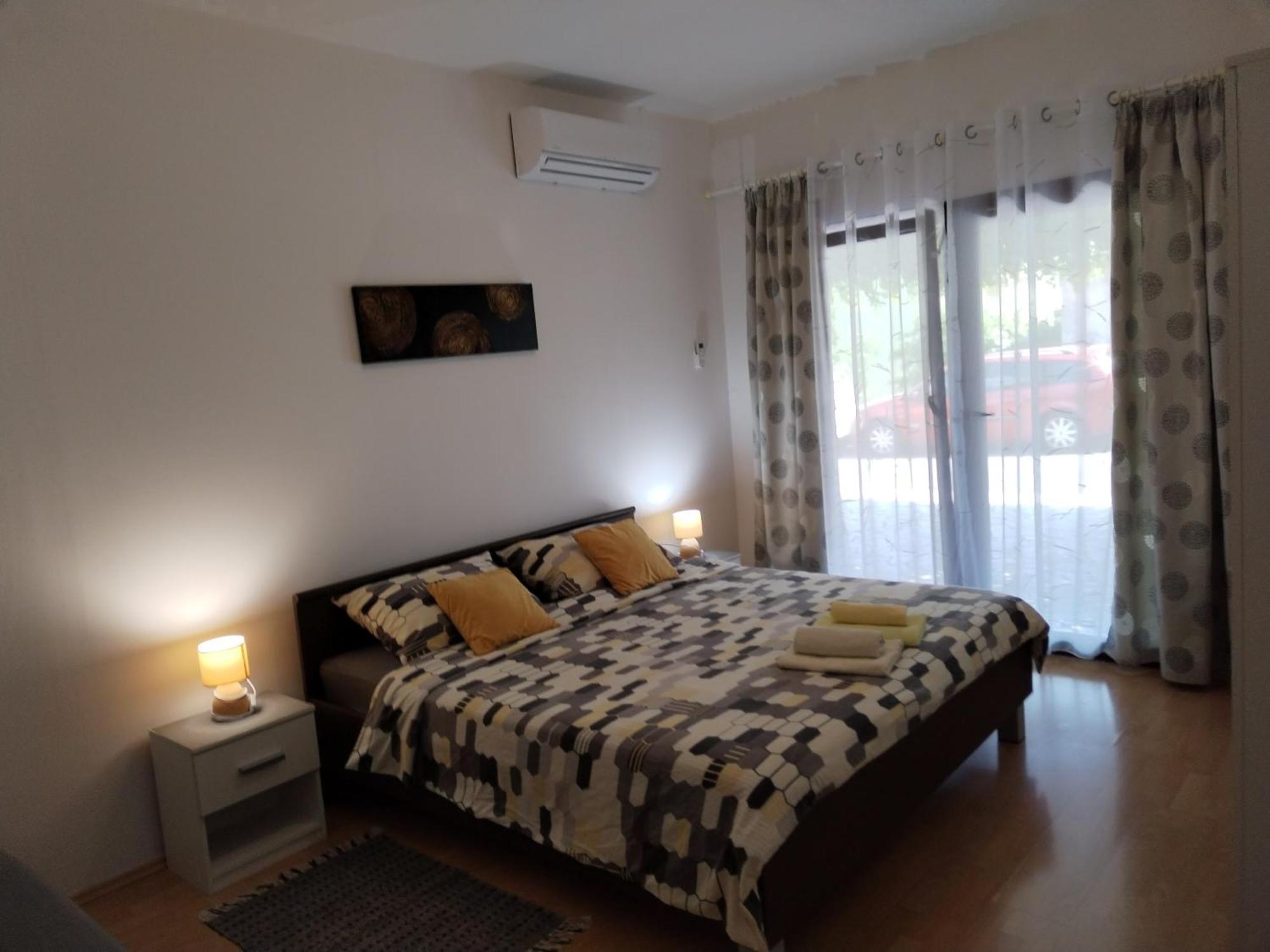Apartments Erika Pula Extérieur photo