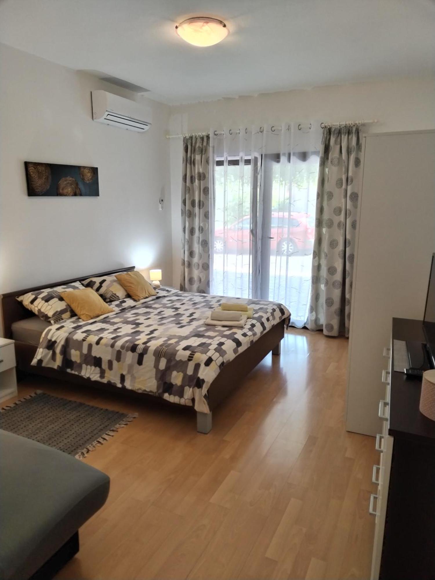 Apartments Erika Pula Extérieur photo